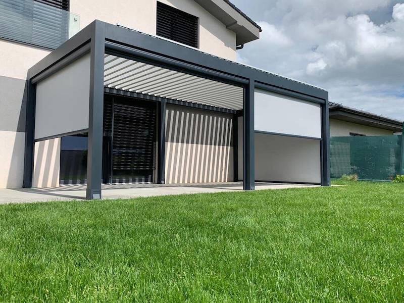outdoor zip blind